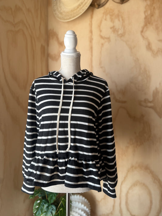Black and White Stripped Pullover